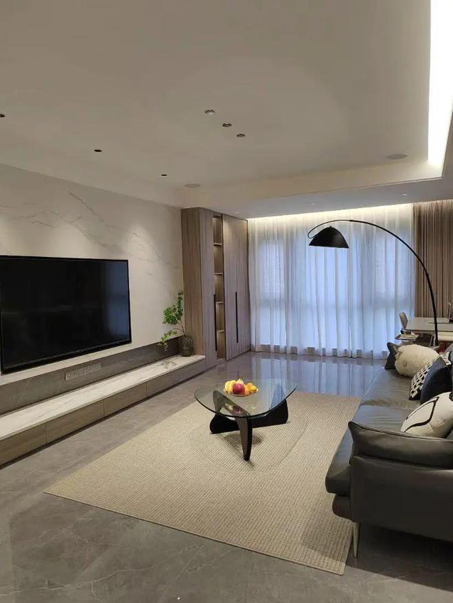 球速体育：福建夫妻拒绝“过度装修”把131㎡家装得堪称教科书太高级了(图6)