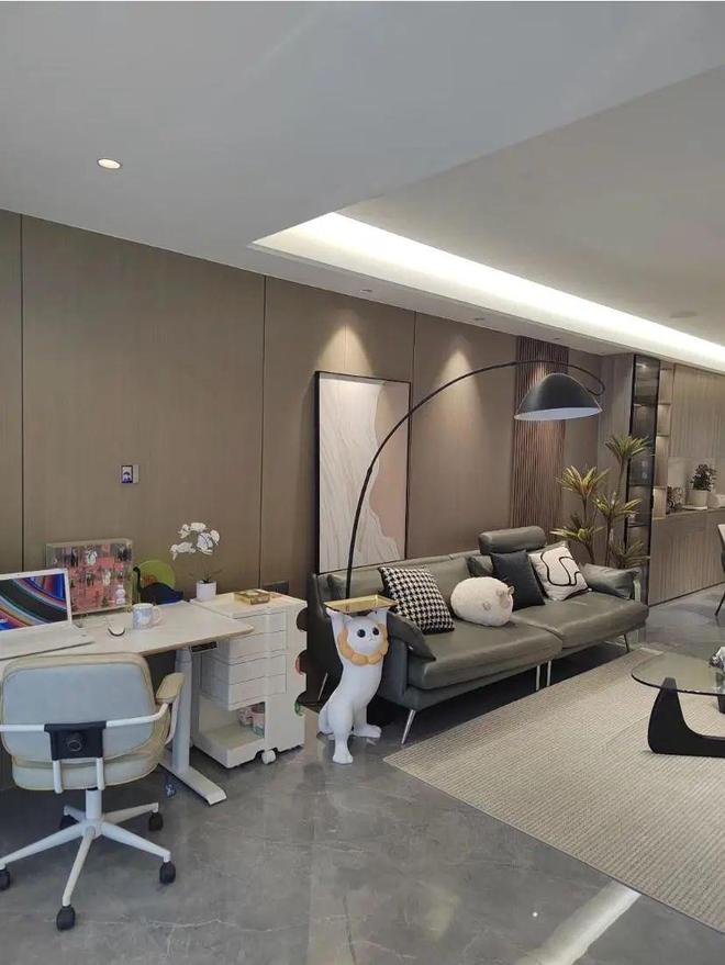 球速体育：福建夫妻拒绝“过度装修”把131㎡家装得堪称教科书太高级了(图10)