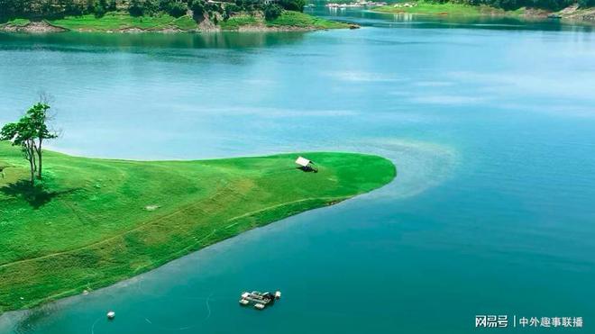 球速体育：媒体人走基层不应只唱赞歌(图3)