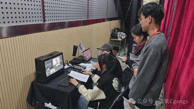 强氧小型IP现场制作解决方案助力福建理工大学新闻学移动直播报道(图1)