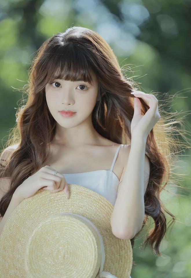 球速体育网站：《哥哥教我作业突然c我》V(图1)