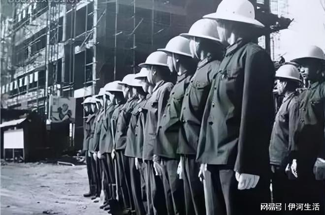 我81年入伍部队参加深圳基建改编为建筑公司我的命运改变了(图3)