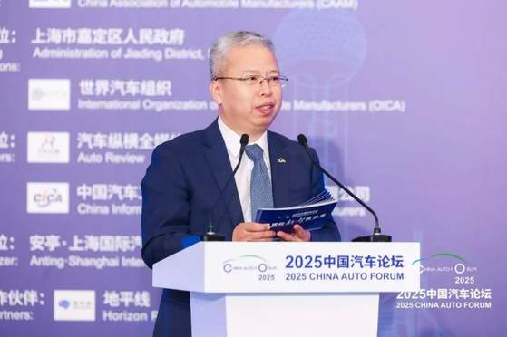 球速体育：提质向未来2025中国汽车论坛在上海嘉定圆满落幕(图4)