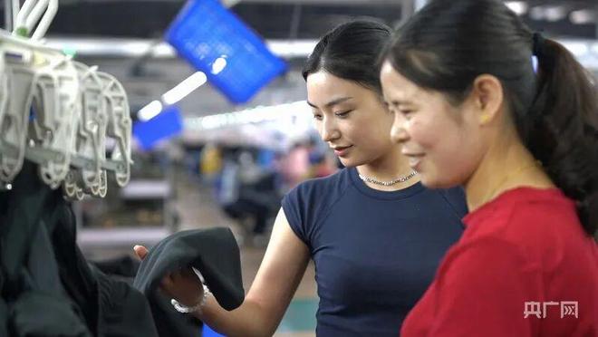 球速体育：央广网带您解构盱眙小县大城的“幸福”之道(图2)