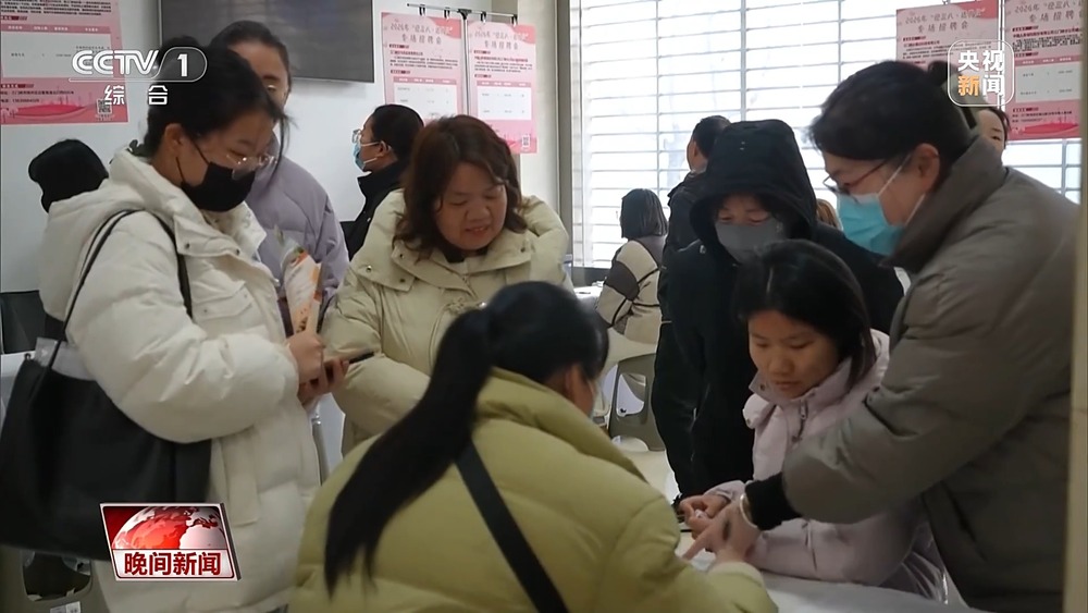 既能守护一片天空也能开辟一方天地她们用奋斗诠释巾帼风采(图2)