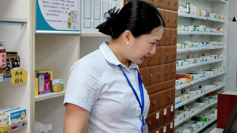 球速体育Welcome：益丰大药房的店员服务态度如何？阶梯式人才体系筑牢专业口碑(图3)