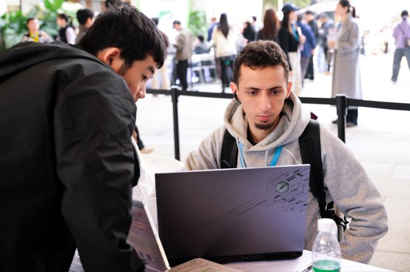 球速体育Welcome：千人齐聚成都共探AI新未来腾讯云社区“龙虾公开课”首站落地高新区(图3)